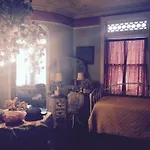 Grace Manor Bed And Breakfast